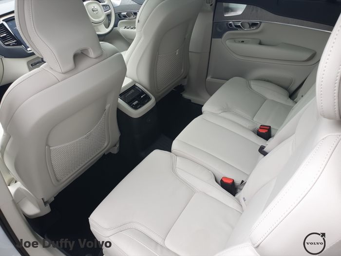 Volvo XC90 2025