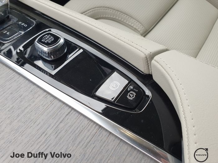 Volvo XC90 2025
