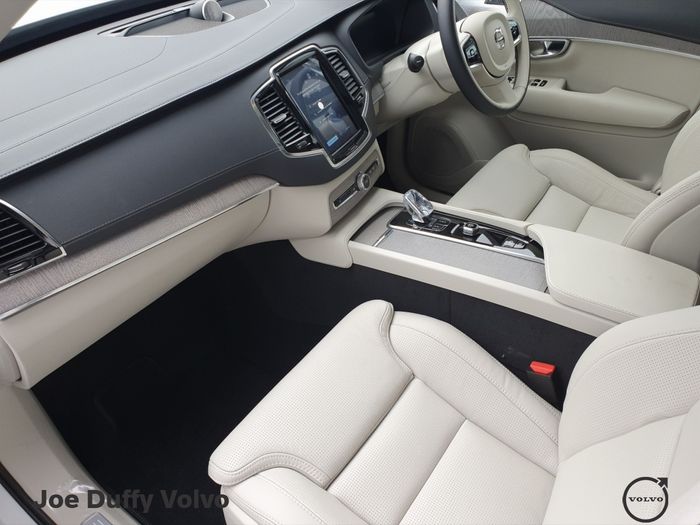 Volvo XC90 2025