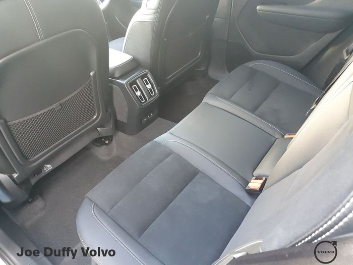 Volvo C40 2023