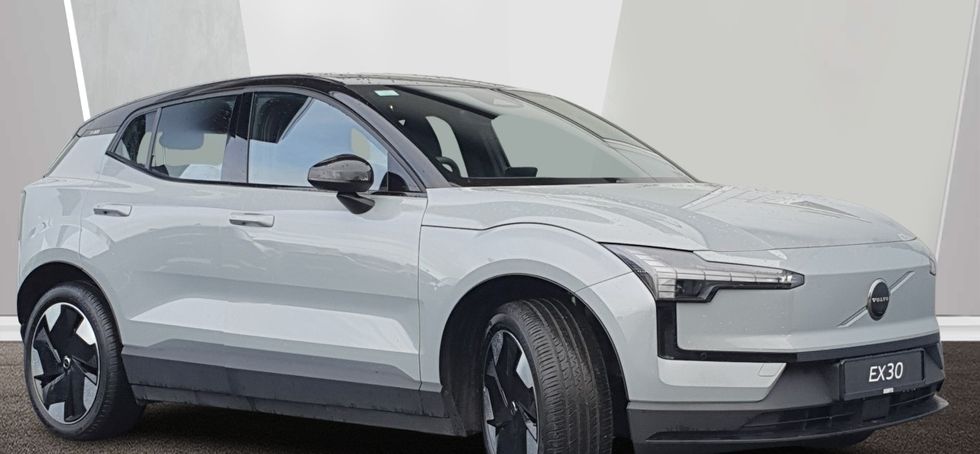 Volvo EX30 2024