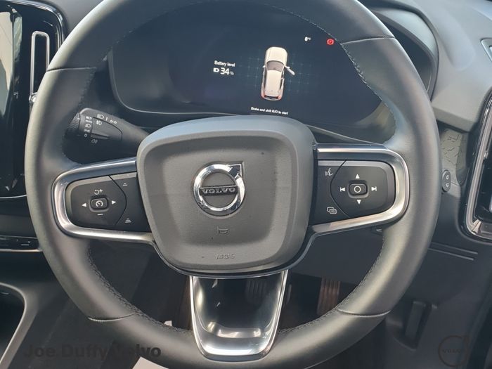 Volvo XC40 2023