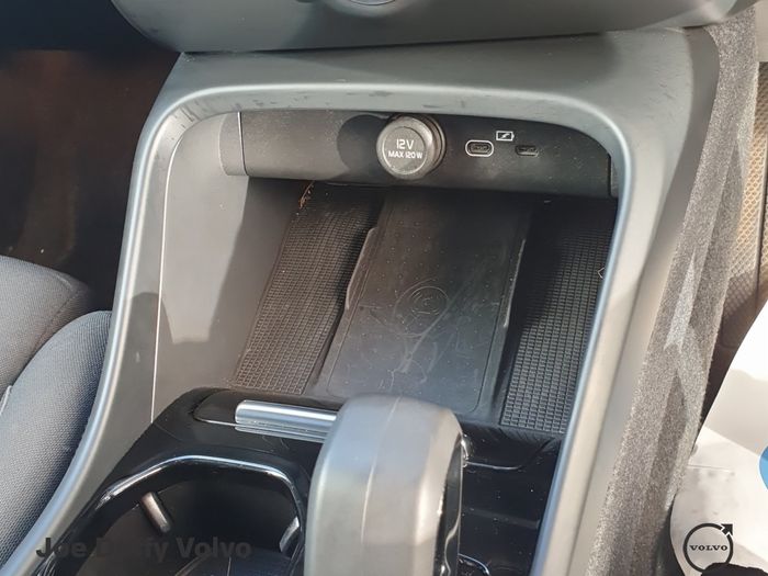 Volvo XC40 2023