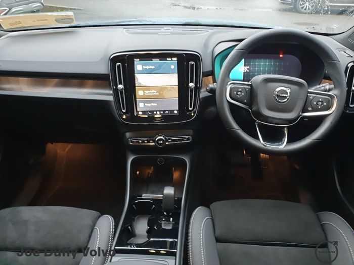 Volvo XC40 2023