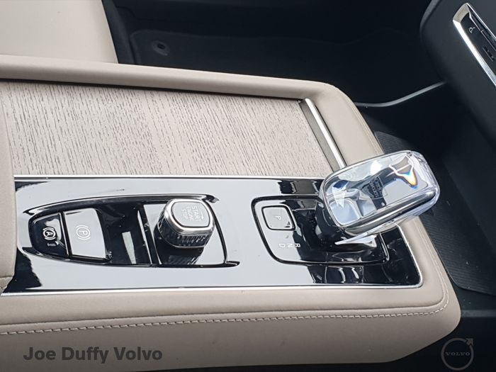 Volvo XC90 2025