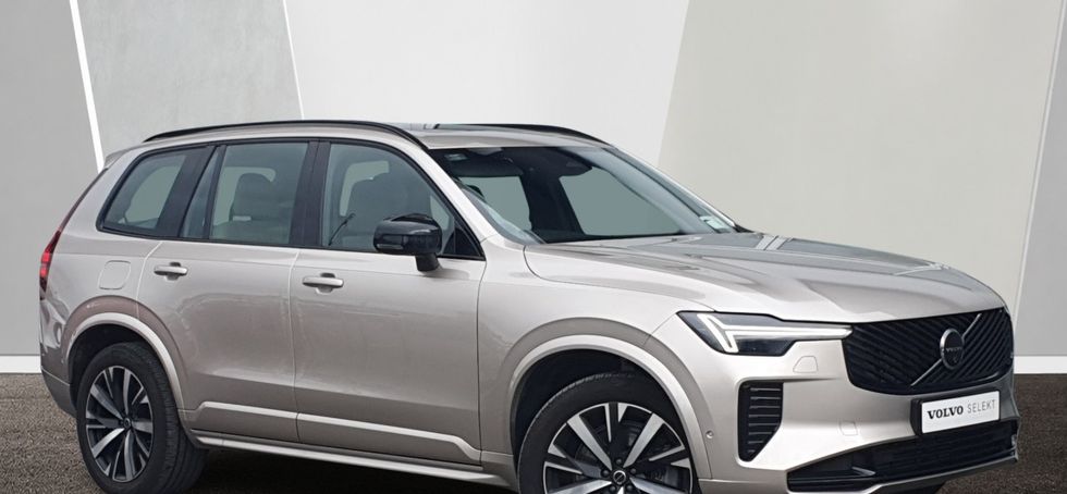 Volvo XC90 2025