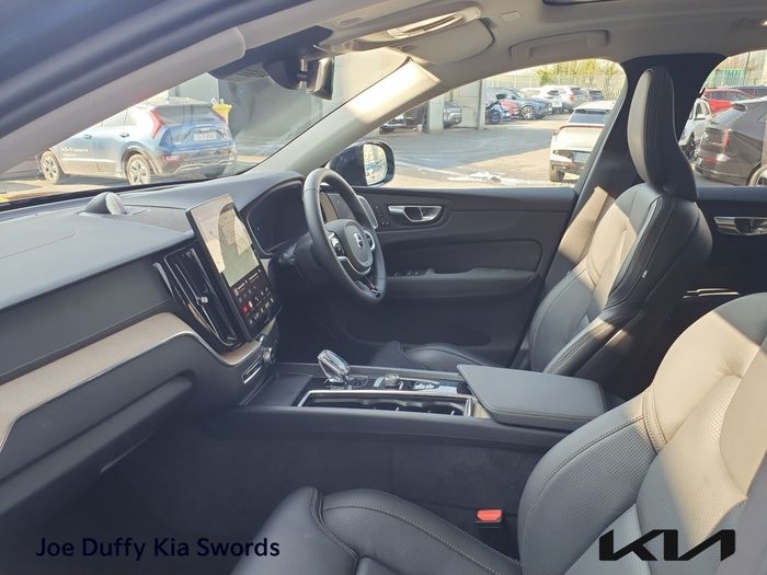 Volvo XC60 2025