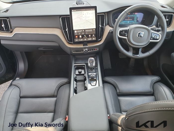 Volvo XC60 2025