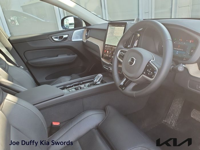 Volvo XC60 2025