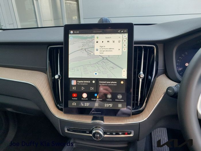 Volvo XC60 2025