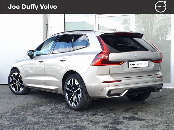 Volvo XC60 2025