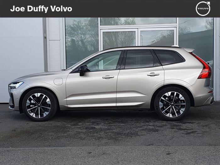 Volvo XC60 2025
