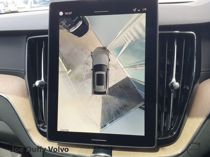 Volvo XC60 2025