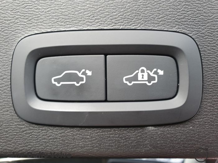 Volvo XC40 2022