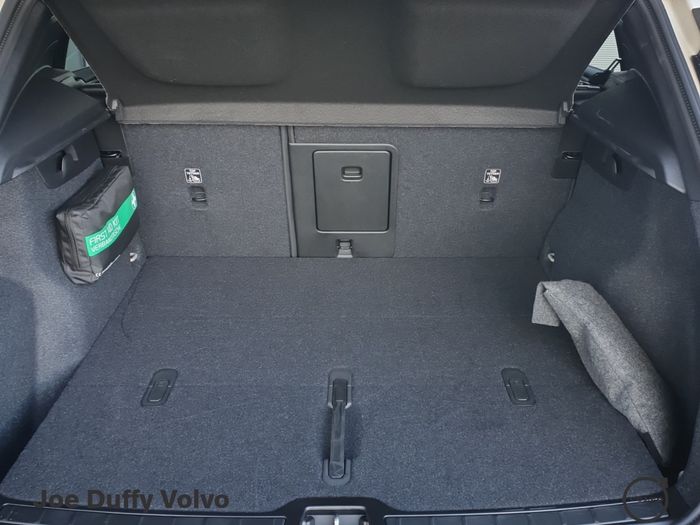 Volvo EX40 2026