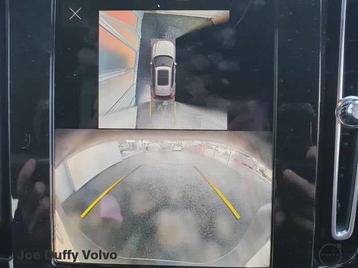 Volvo EX40 2026