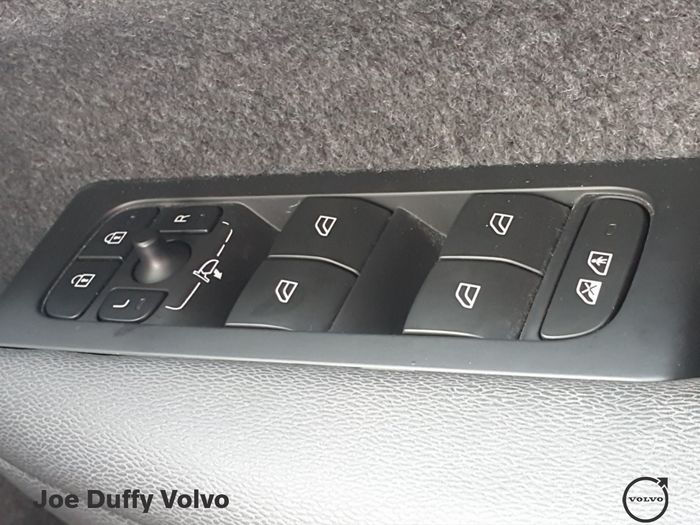Volvo XC40 2024