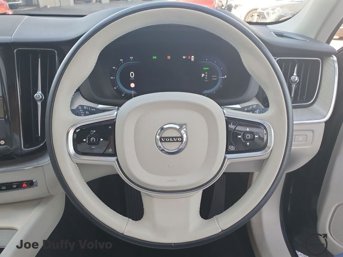 Volvo XC60 2023