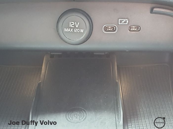 Volvo C40 2024