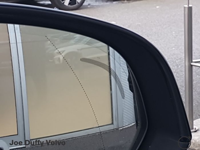 Volvo XC40 2023