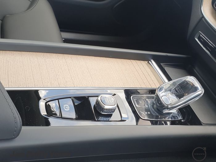 Volvo XC60 2026