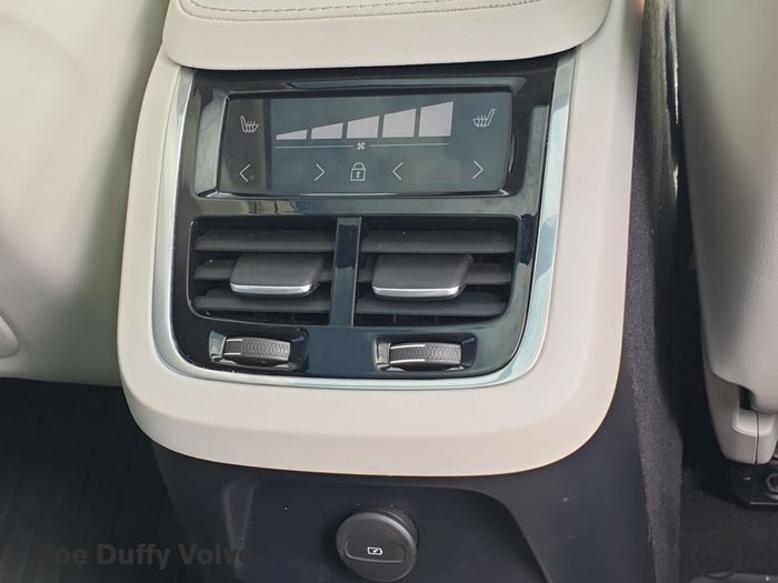 Volvo XC90 2024