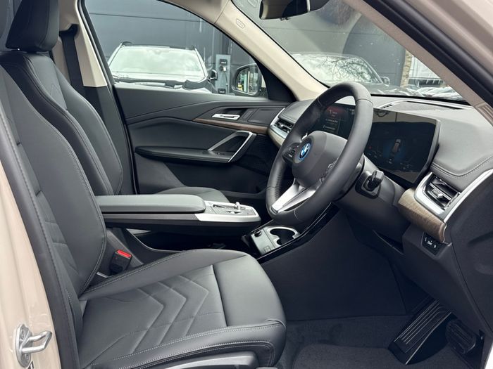 BMW iX1 2026