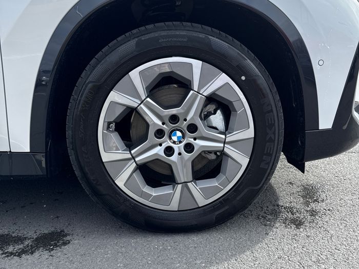 BMW iX1 2026