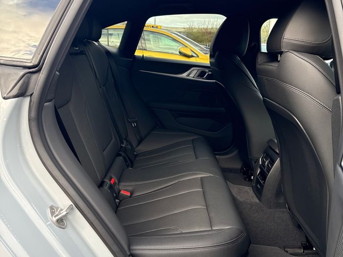 BMW i4 2026