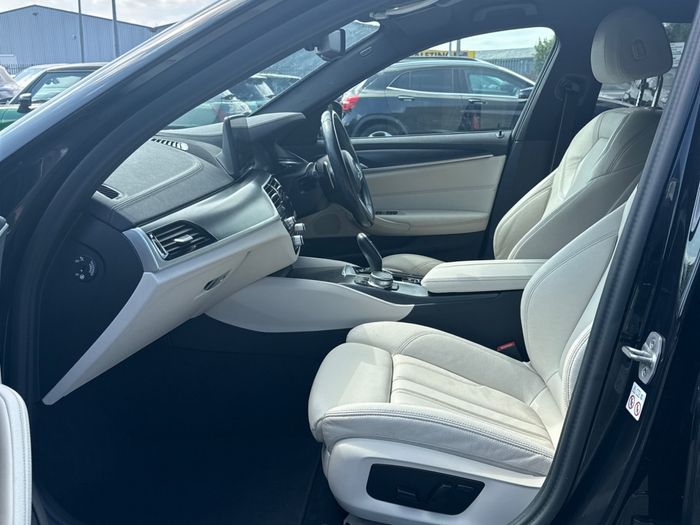 BMW 5 Series 2023
