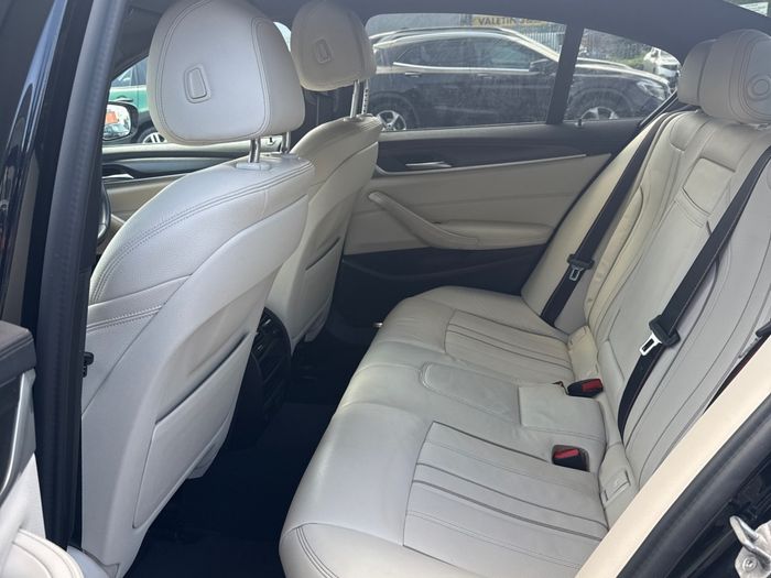 BMW 5 Series 2023