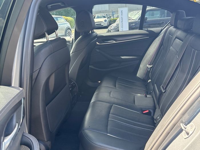 BMW 5 Series 2023