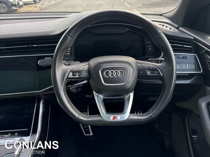 Audi Q8 2022