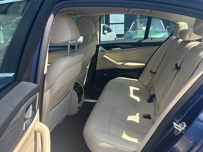 BMW 5 Series 2023