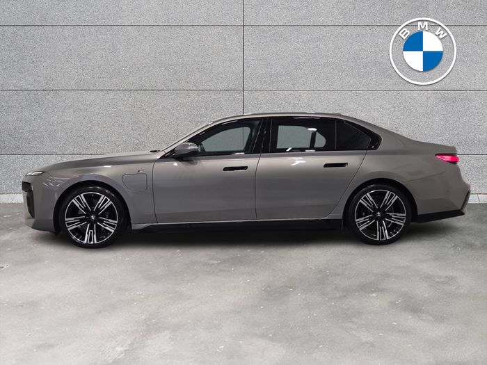 BMW 7 Series 2023