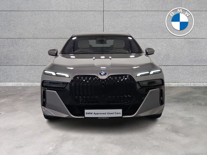 BMW 7 Series 2023