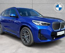 BMW iX1 2025
