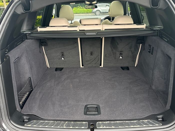 BMW iX3 2024