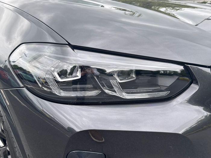 BMW iX3 2024