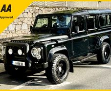 Land Rover Defender 2011