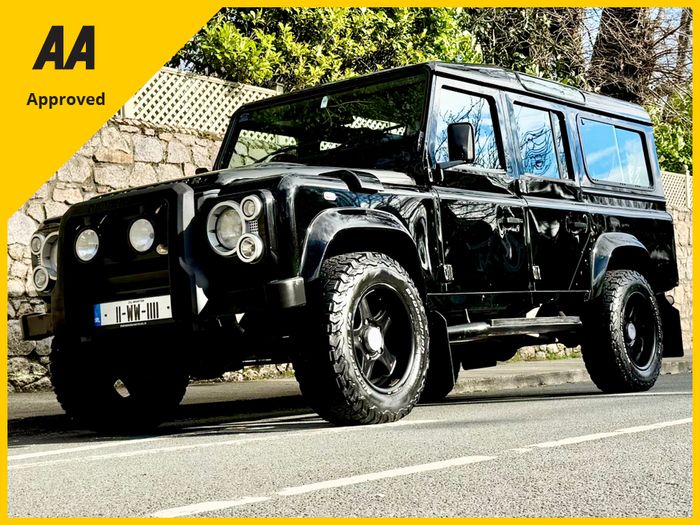 Land Rover Defender 2011