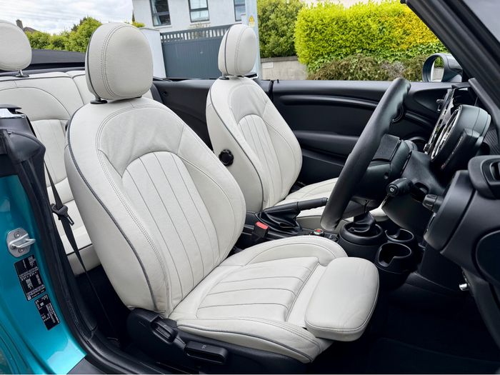 MINI CONVERTIBLE 2018