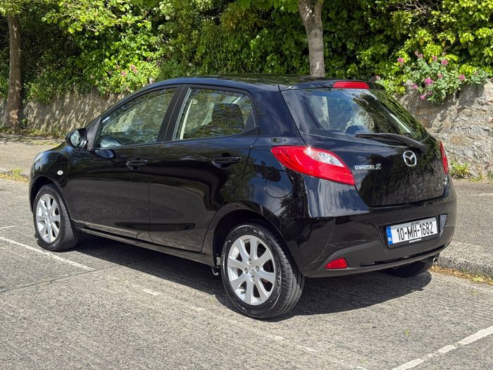 Mazda 2 2010