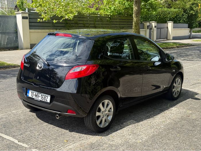 Mazda 2 2010