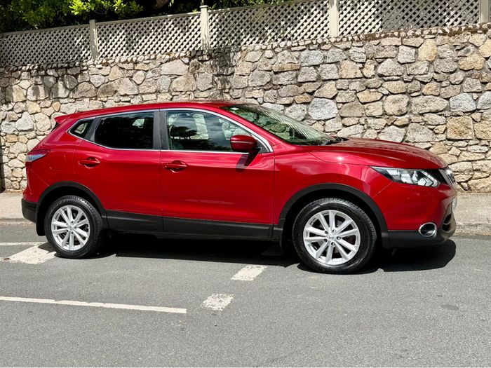 Nissan QASHQAI 2014