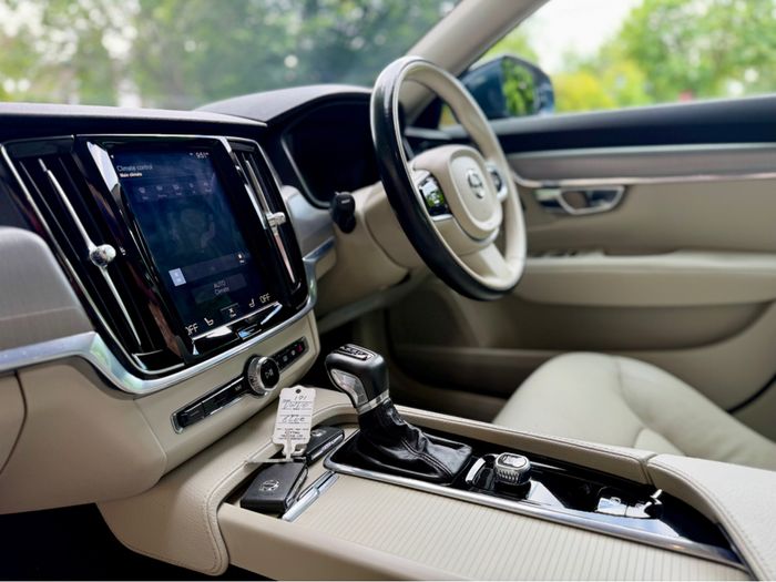 Volvo S90 2019