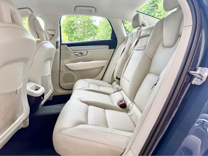 Volvo S90 2019