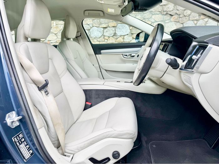 Volvo S90 2019