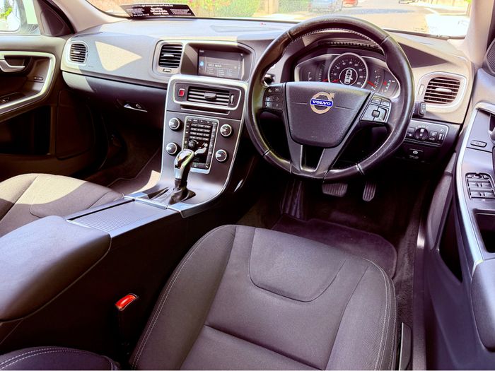 Volvo V60 2014