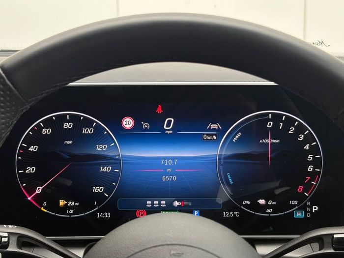 Mercedes-Benz GLC-Class 2025